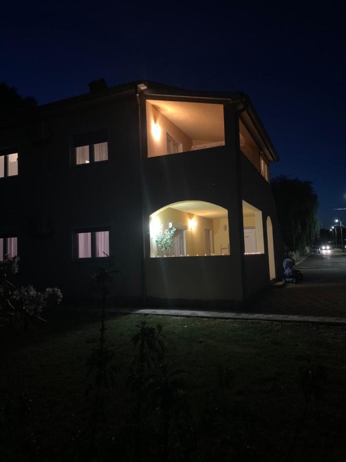 Apartment Creo Loborika Marcana Exterior photo