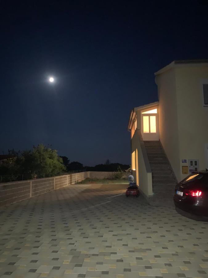 Apartment Creo Loborika Marcana Exterior photo